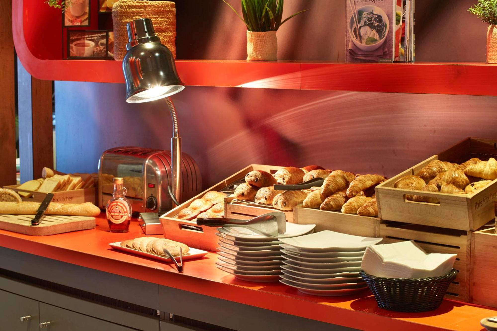 Hotel Ibis Lorient Centre Gare Zewnętrze zdjęcie