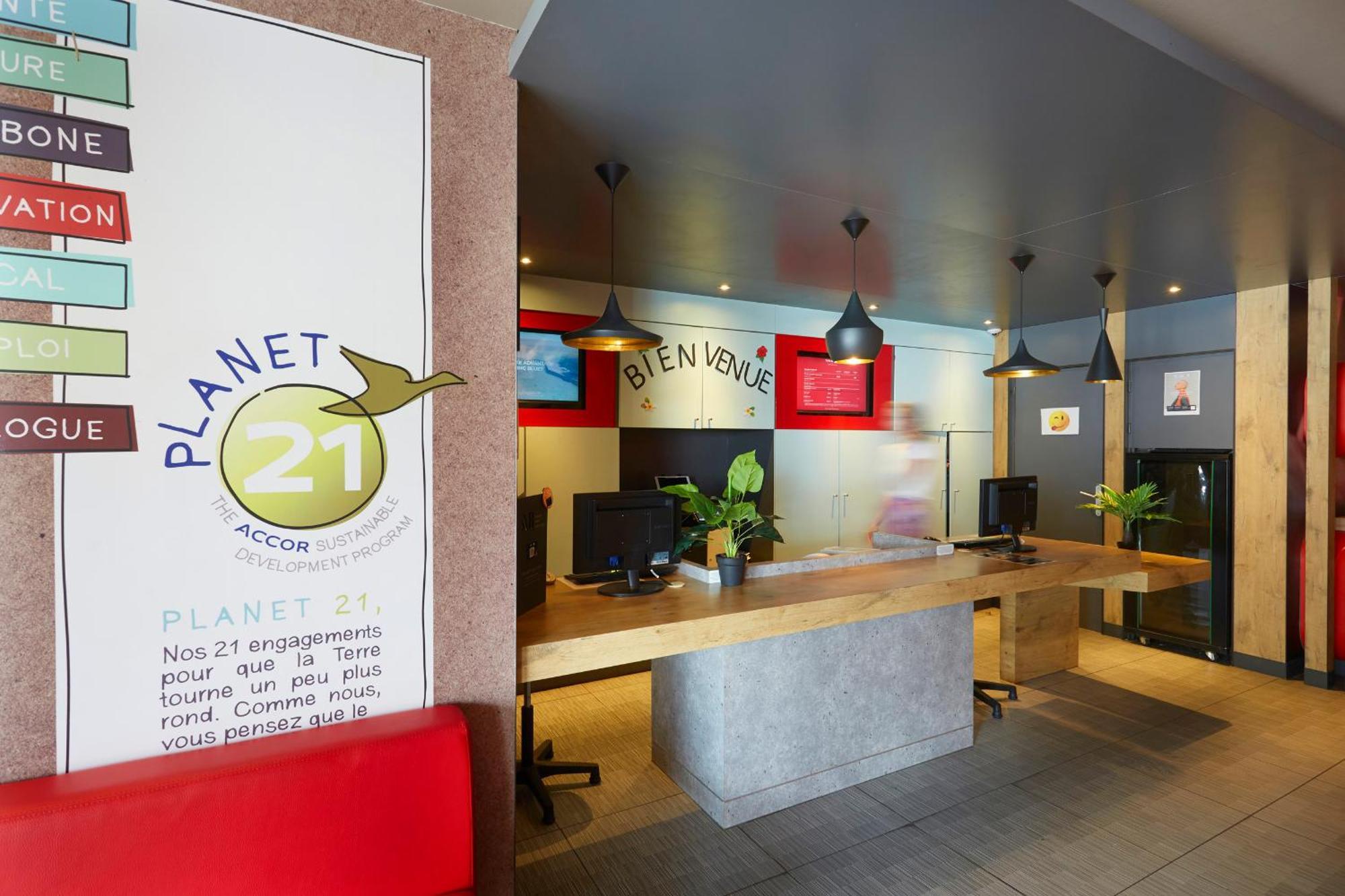 Hotel Ibis Lorient Centre Gare Zewnętrze zdjęcie