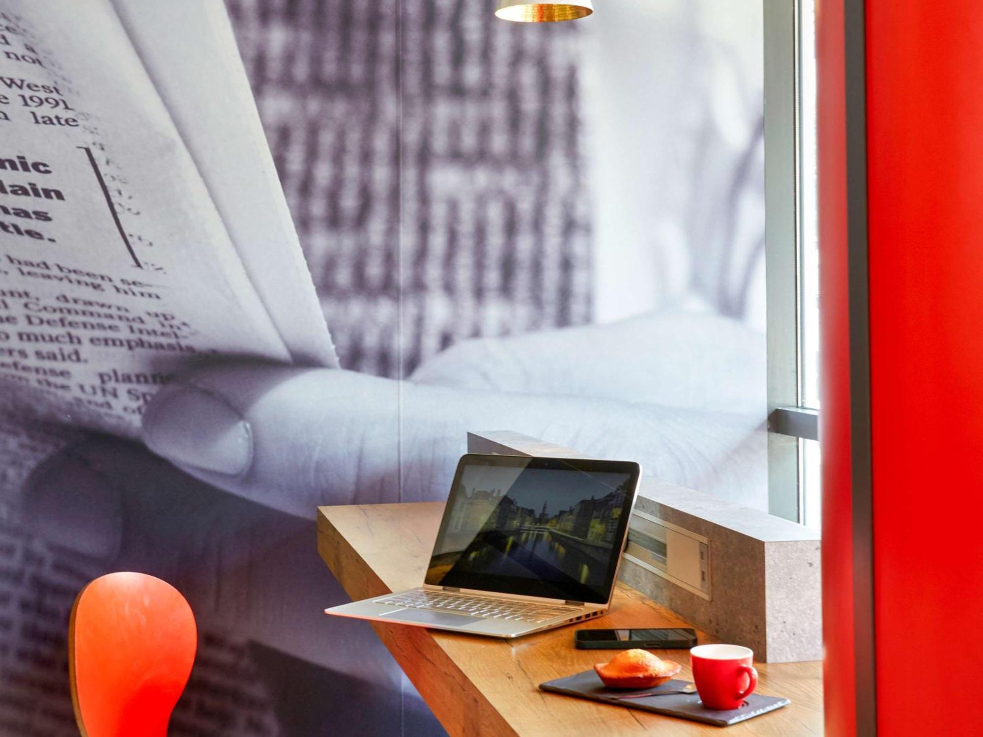 Hotel Ibis Lorient Centre Gare Zewnętrze zdjęcie